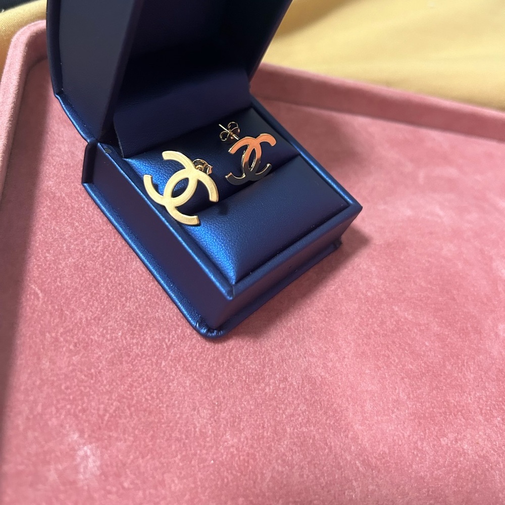 Beautiful earrings.